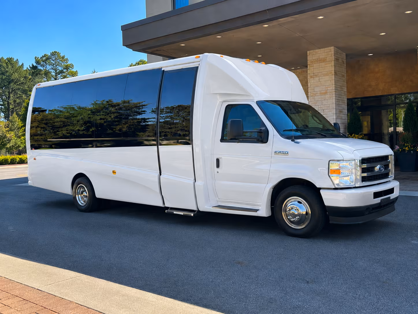 bus rentals for st paul youth group events and outings