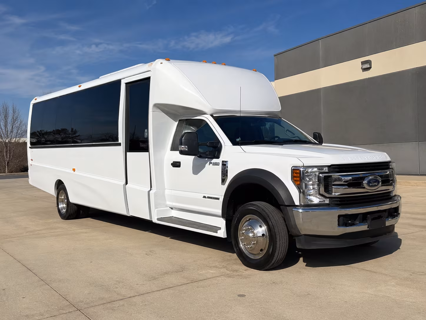 bus rentals for trade shows and multi venue corporate schedules