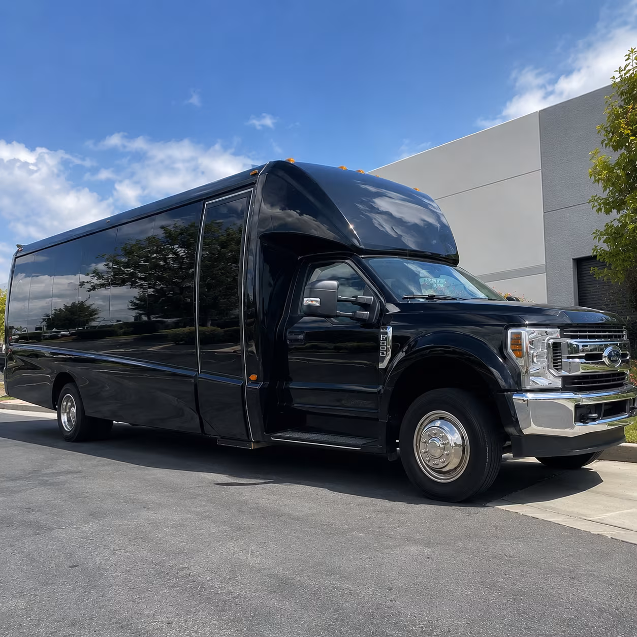 buses for zoo nature and outdoor field trips near st paul