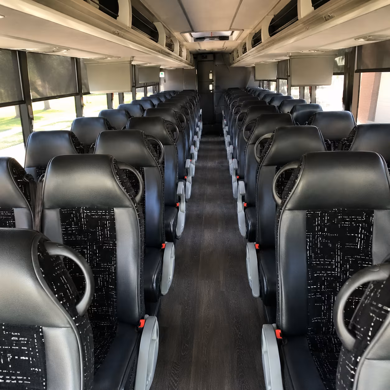 charter buses for museum and science center field trips in st paul