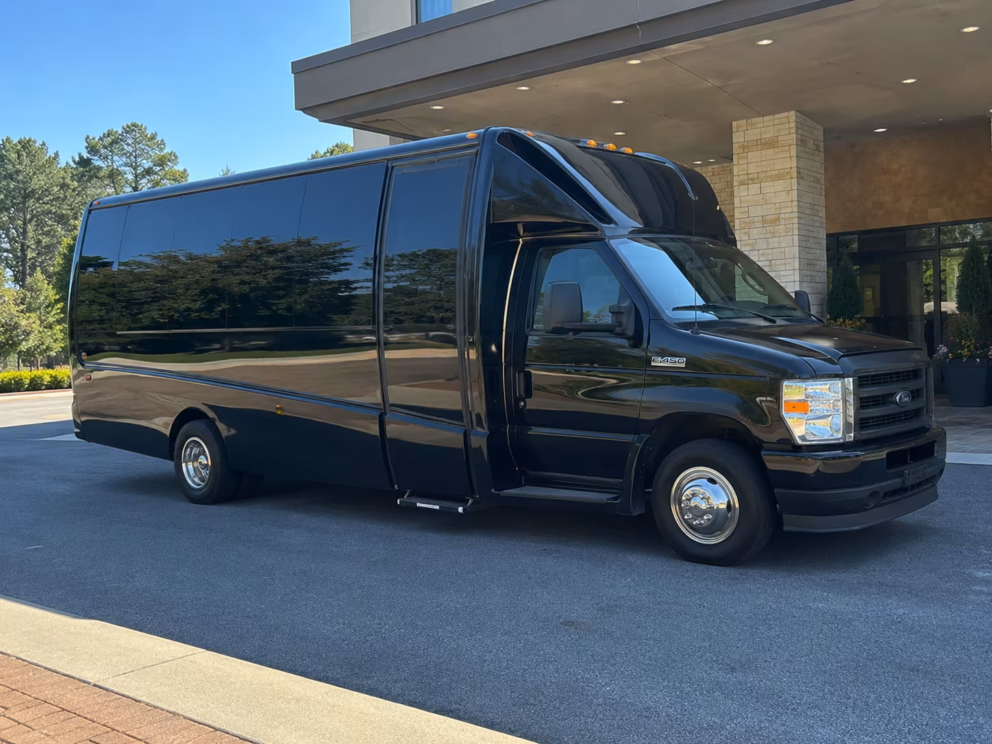 long distance bus service from st paul to duluth and northern minnesota