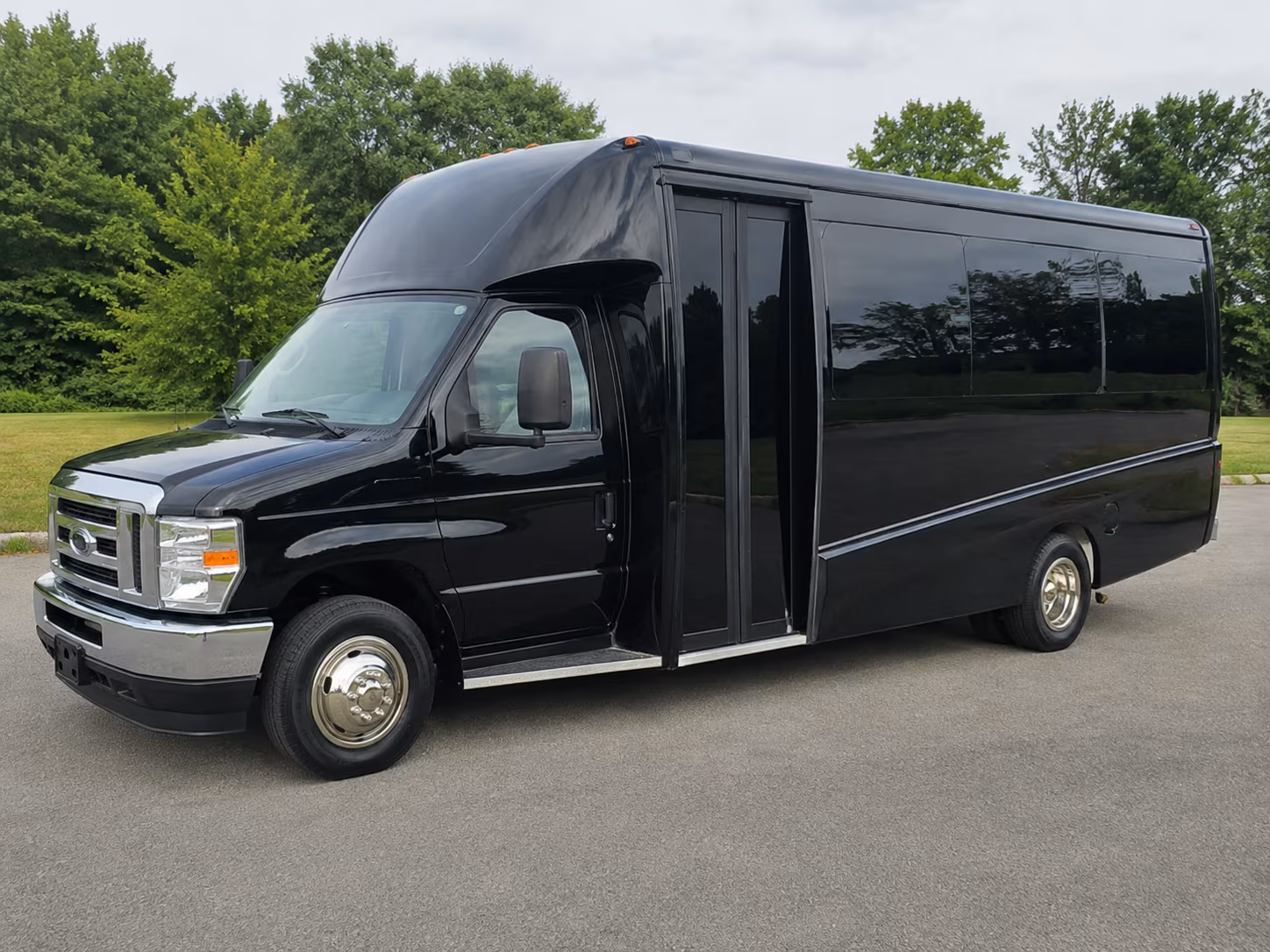 school field trip and educational event buses in st paul
