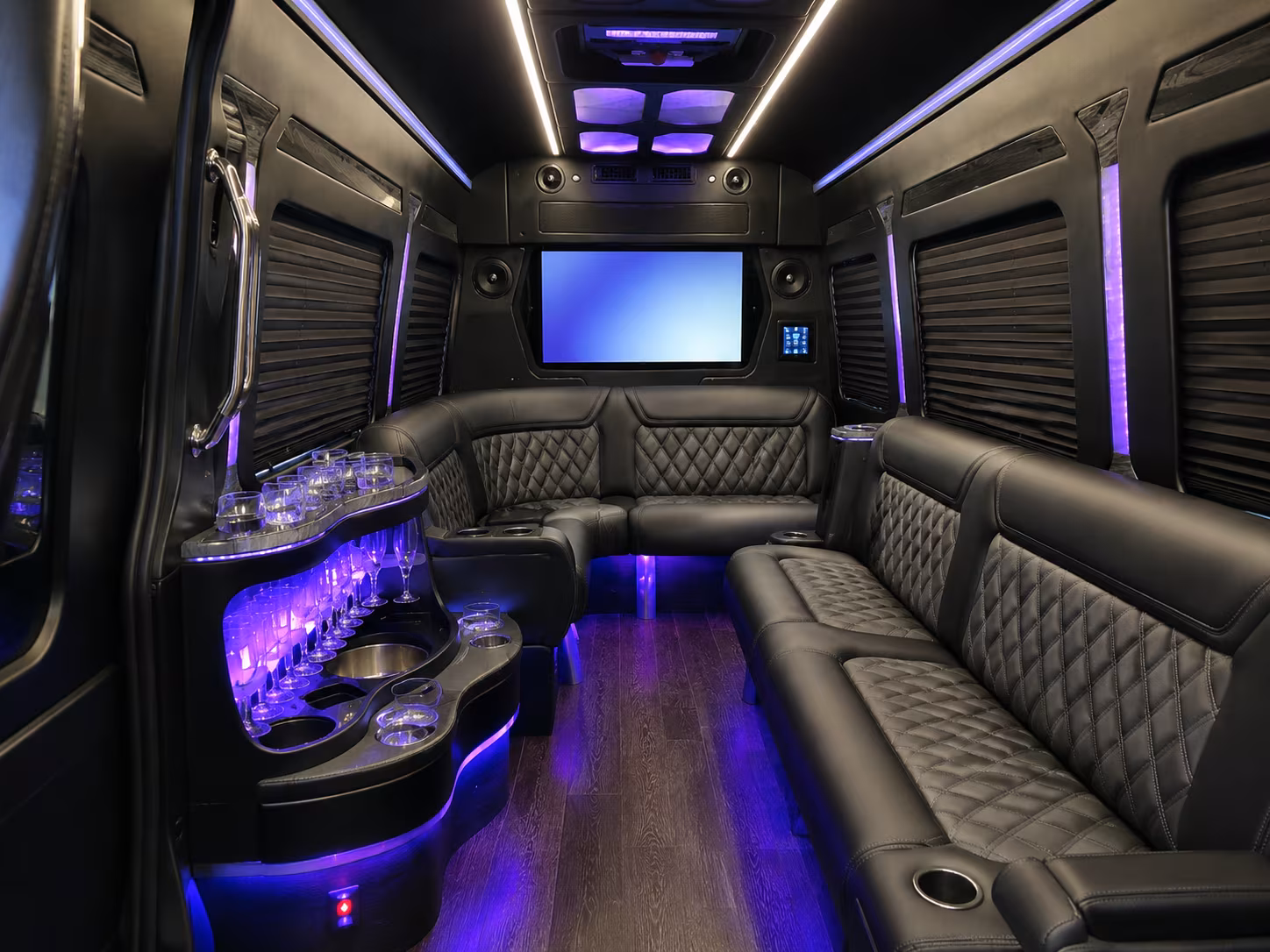 shuttle buses to mystic lake amphitheater and surrounding venue shows