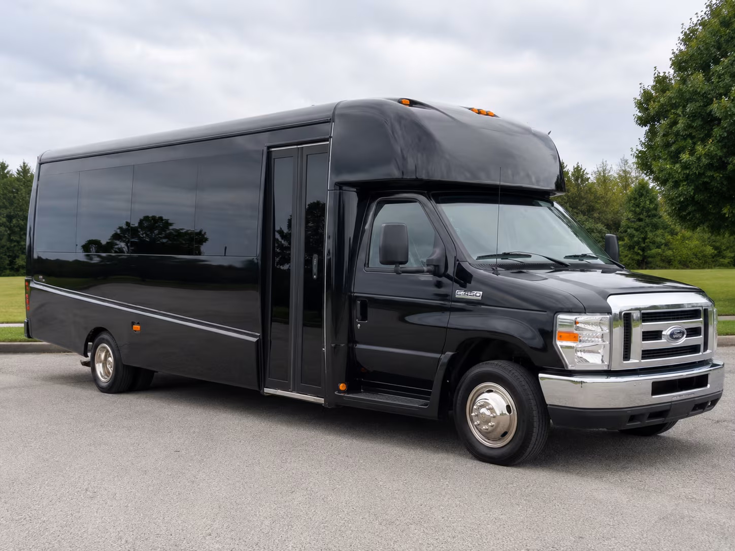 wedding buses and ceremony shuttle services in st paul